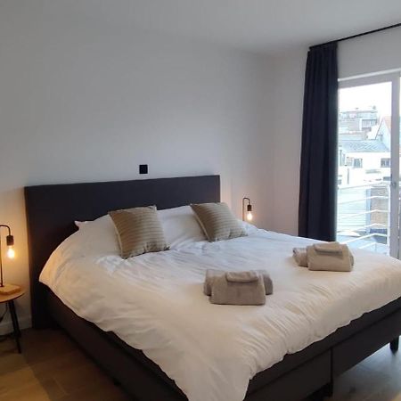 Luxueus, Ruim Appartement Op 350M Van Het Strand Ostenda Zewnętrze zdjęcie