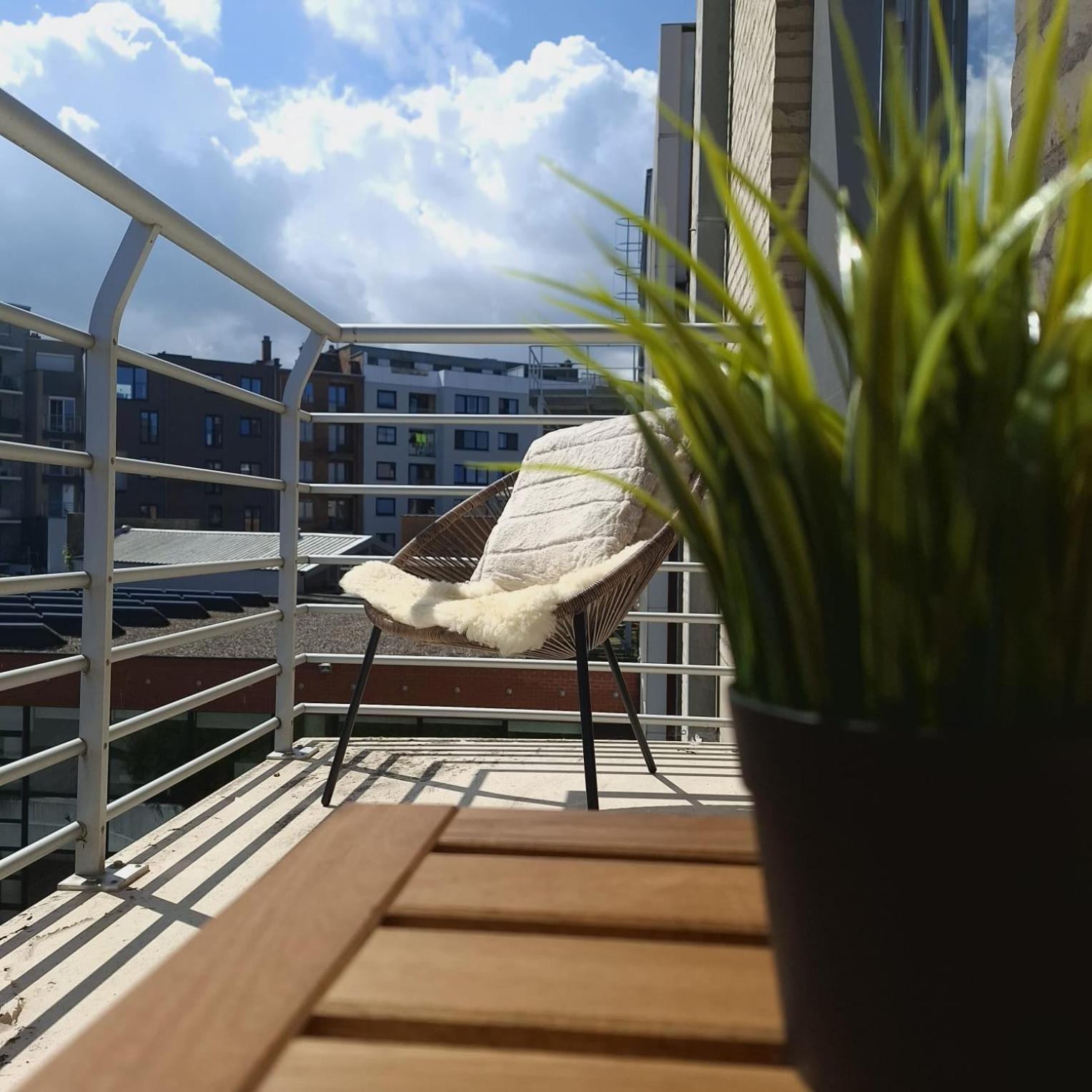 Luxueus, Ruim Appartement Op 350M Van Het Strand Ostenda Zewnętrze zdjęcie